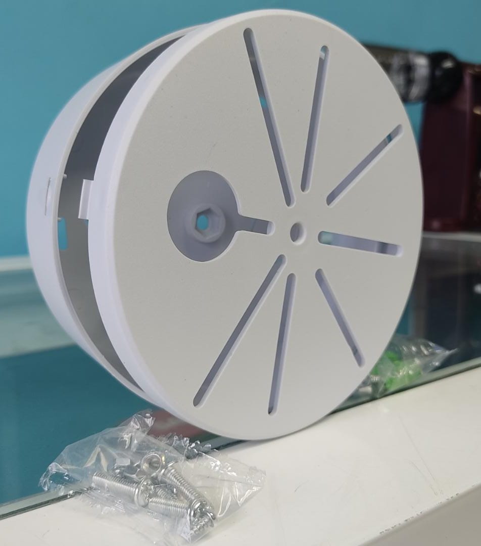 CAJETIN PLASTICO REDONDO P/CAMARA SEG